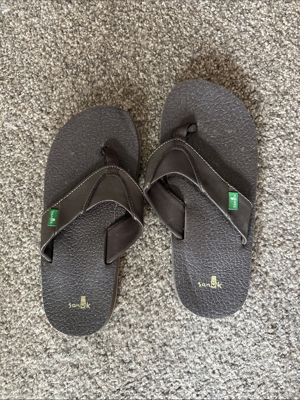 Sanuk Kids Black Flip Flop Sandals with Green Logo Tabs